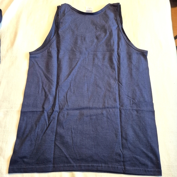 Gildan men's Medium navy blue tank tops, Cotton heavyweight New 2 per bundle - Picture 2 of 4